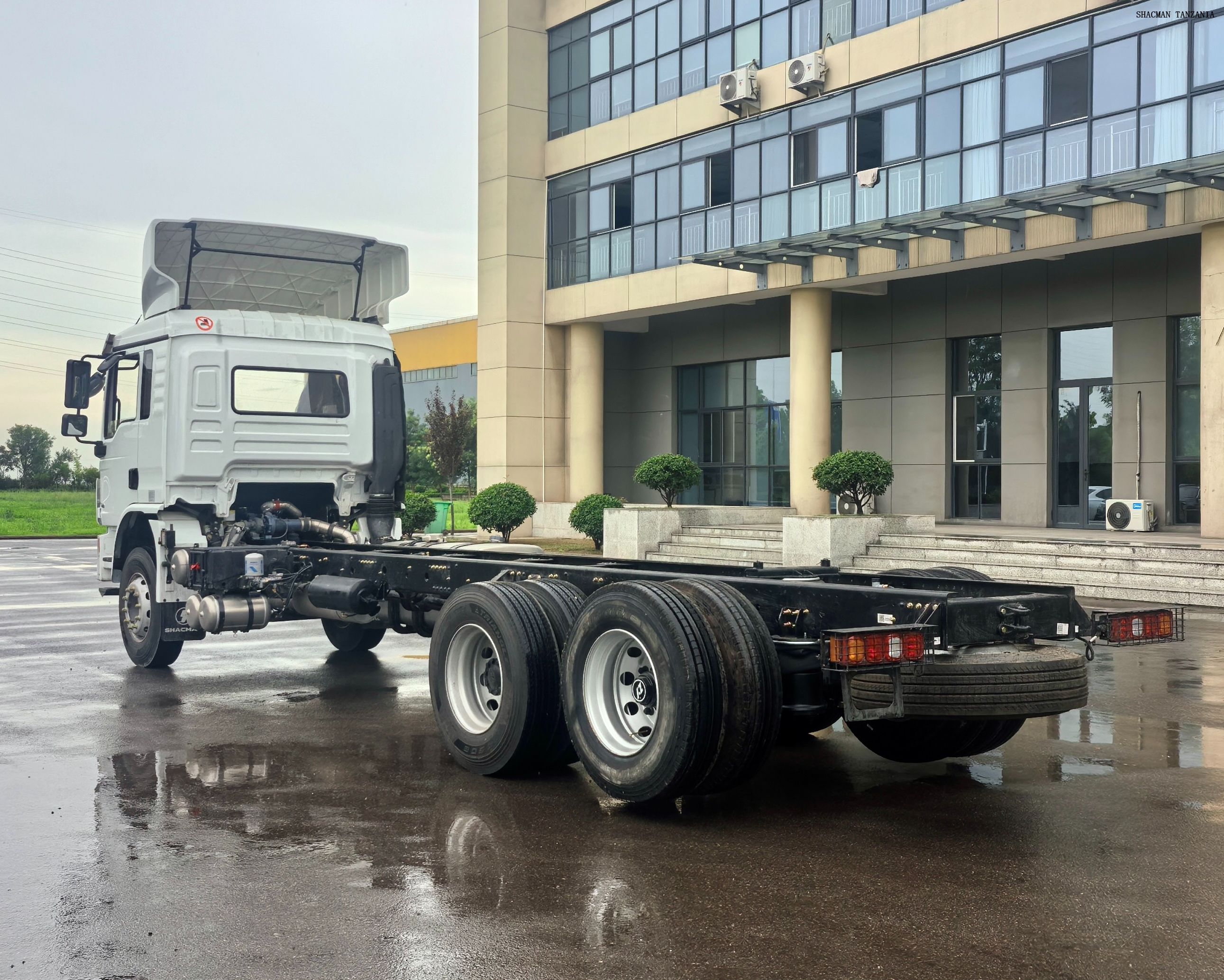 6*2 SHACMAN L3000 lorry truck, for 16Ton loading