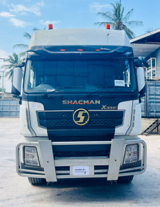 SHACMAN X3000 horse for sale with big cabin 420 / 440hp CUMMINS engine and automatic gearbox and ABS