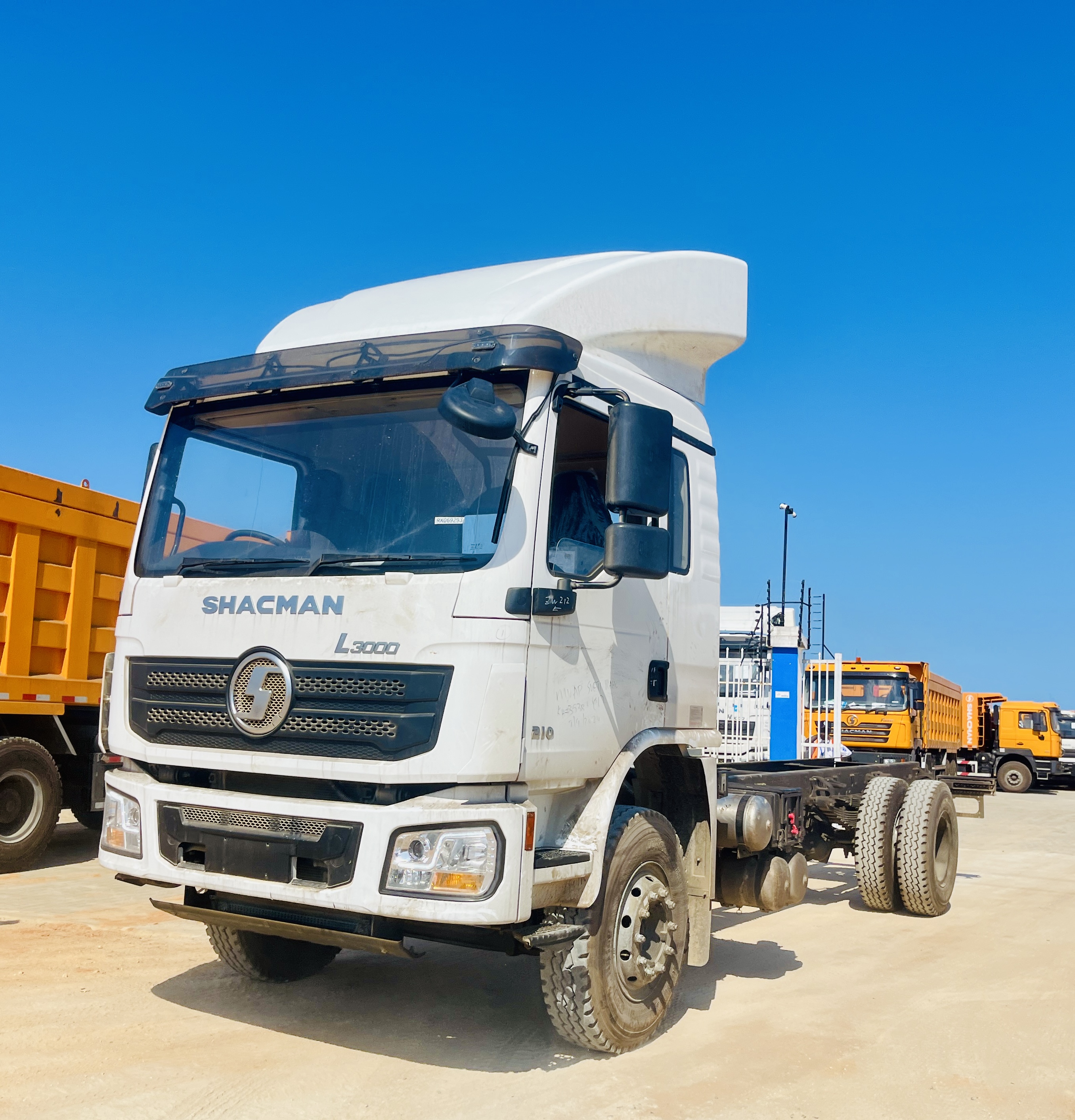 4-2L3000载货车底盘