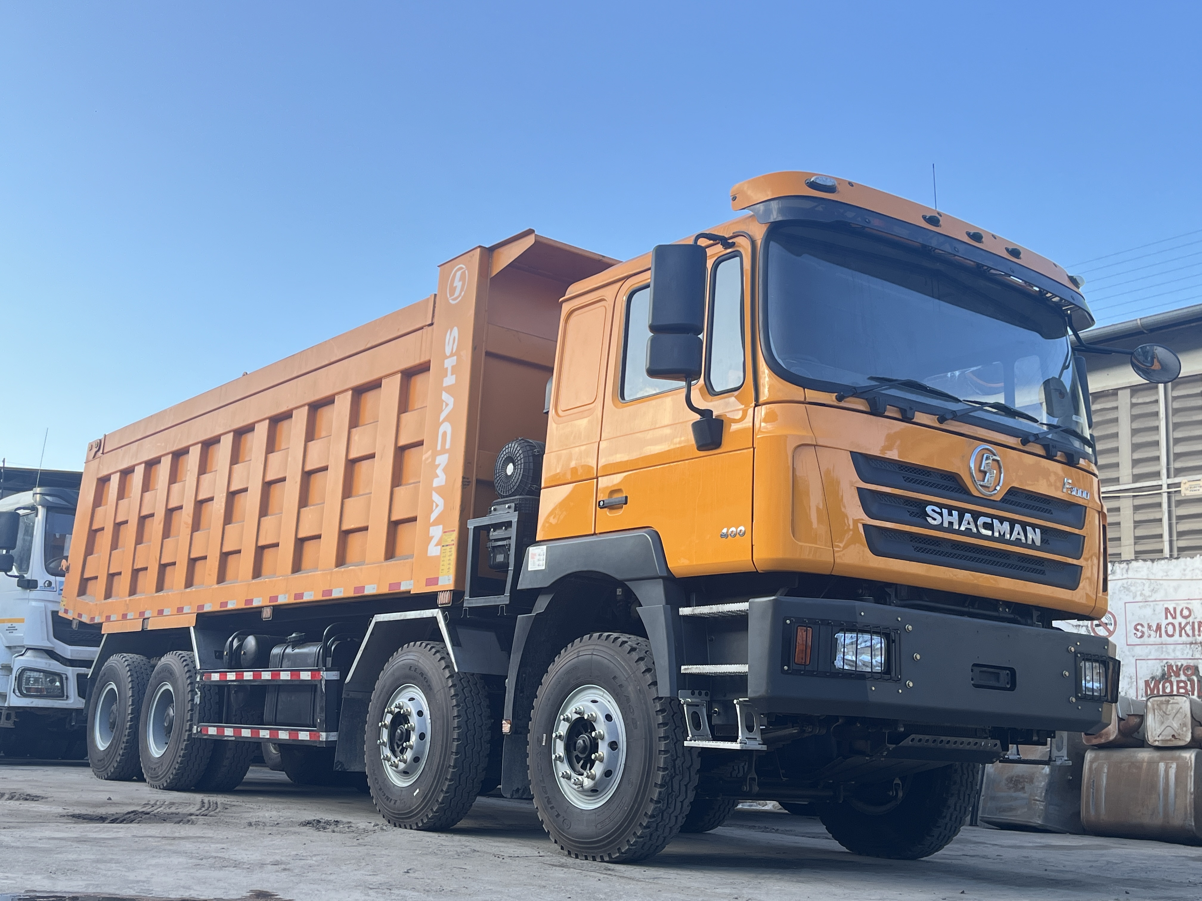8*4 31cbm SHACMAN F3000 Tipper for sale in mining Area use