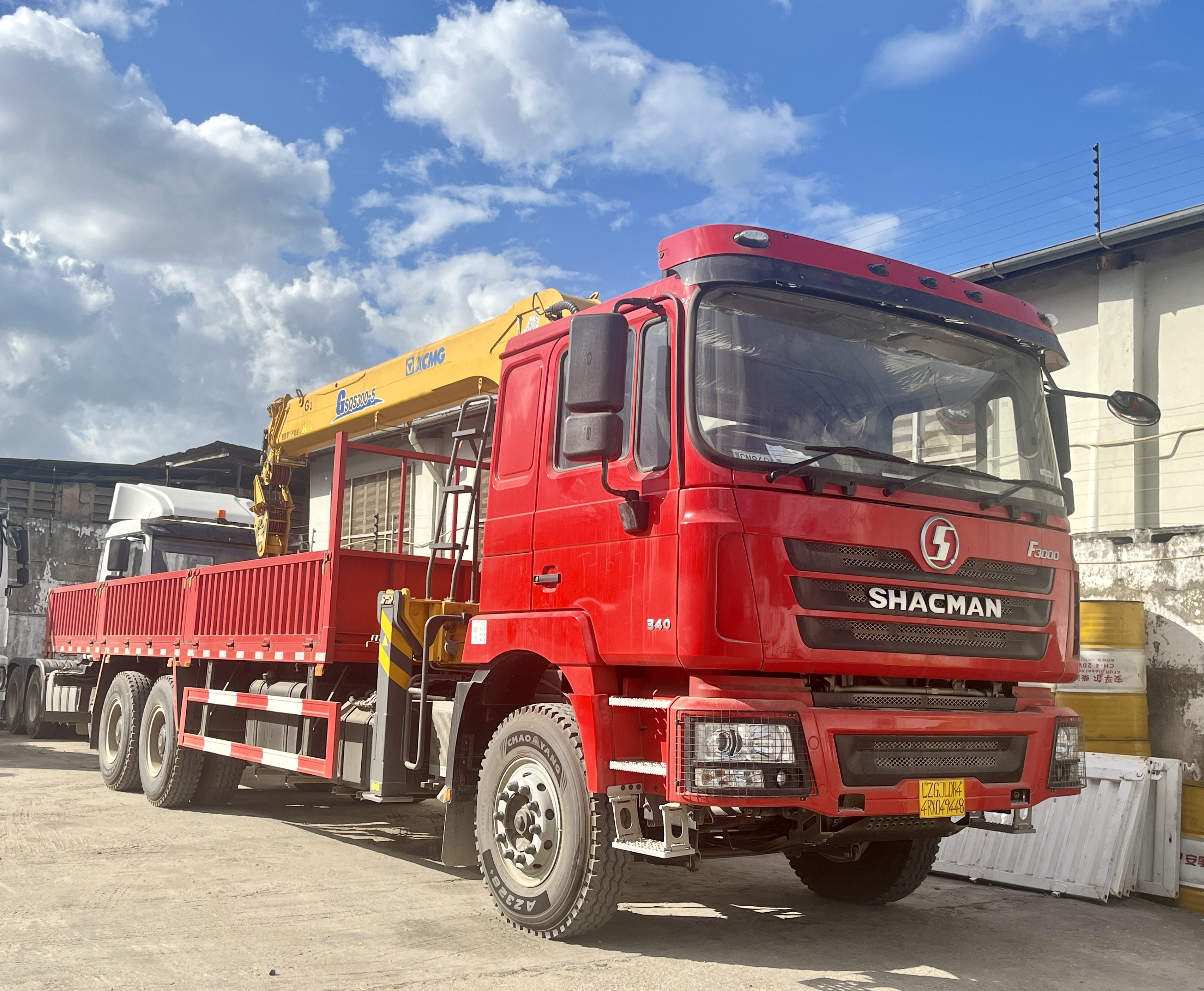 6*4 SHACMAN cranetruck - Buy 6*4 SHACMAN F3000 crane tank Product on ...