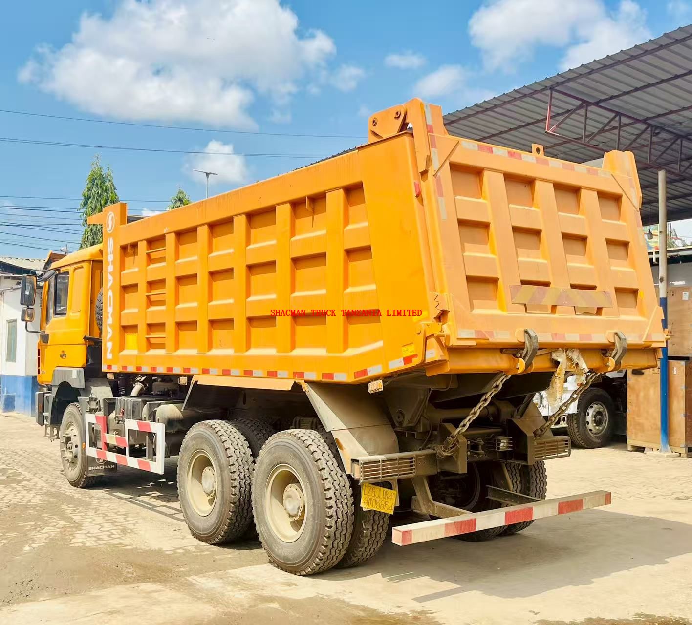cheap shacman f3000 tipper dump trucks in Tanzania sellling at special price