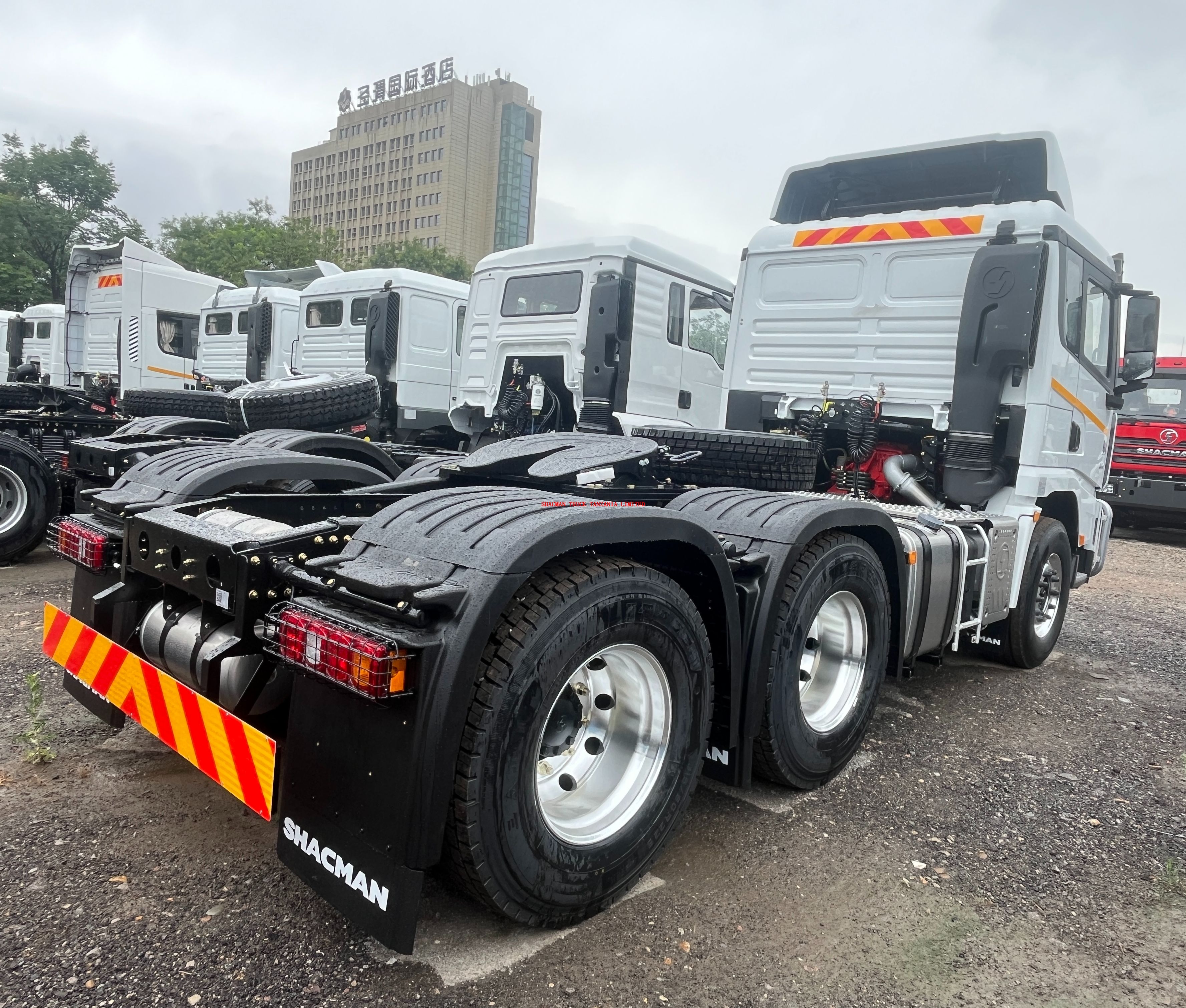 6*4 440hp SHACMAN X3000 horse for Tanzania for sale