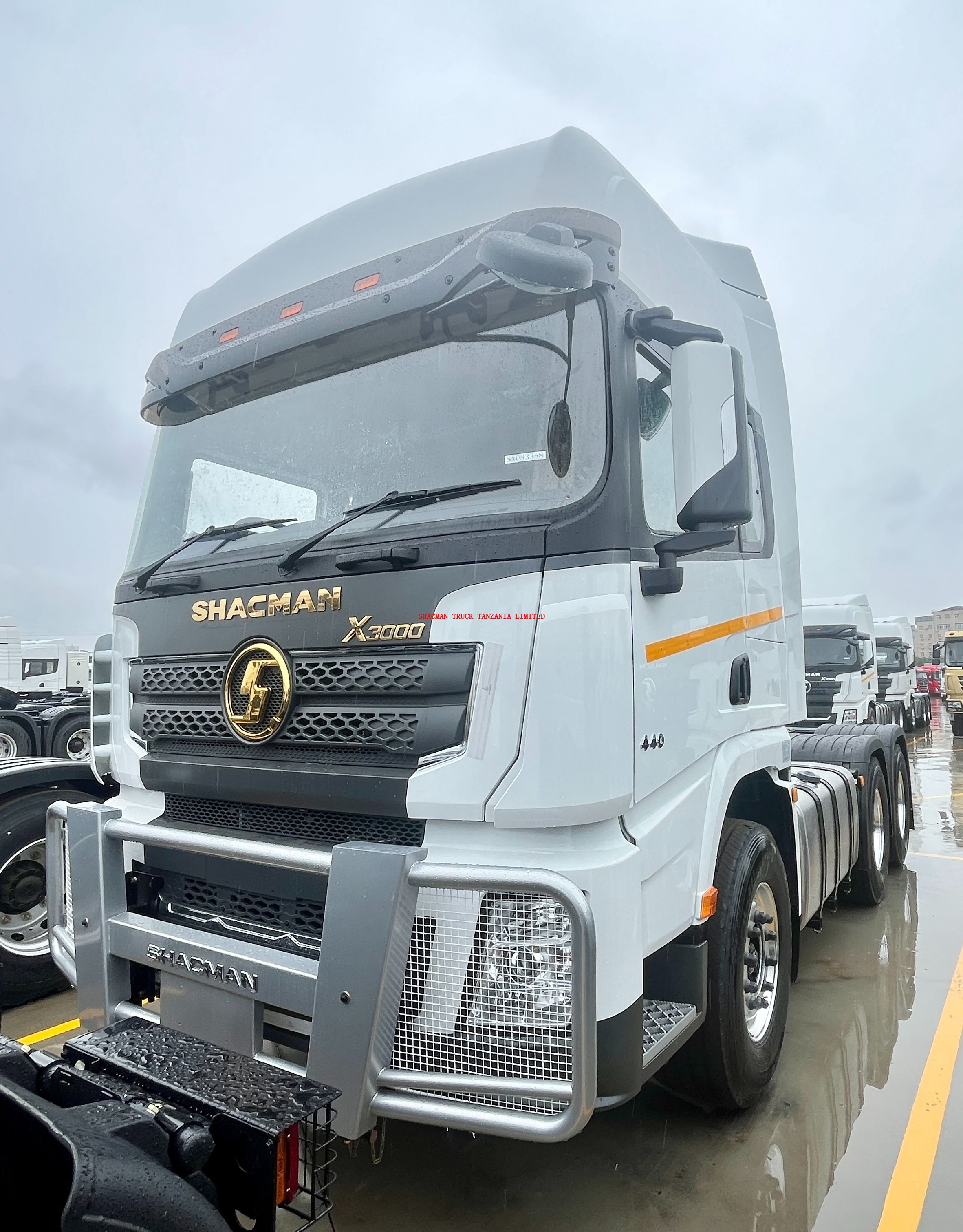 high-end horse 440hp SHACMAN X3000 prime mover on sale in Tanzania