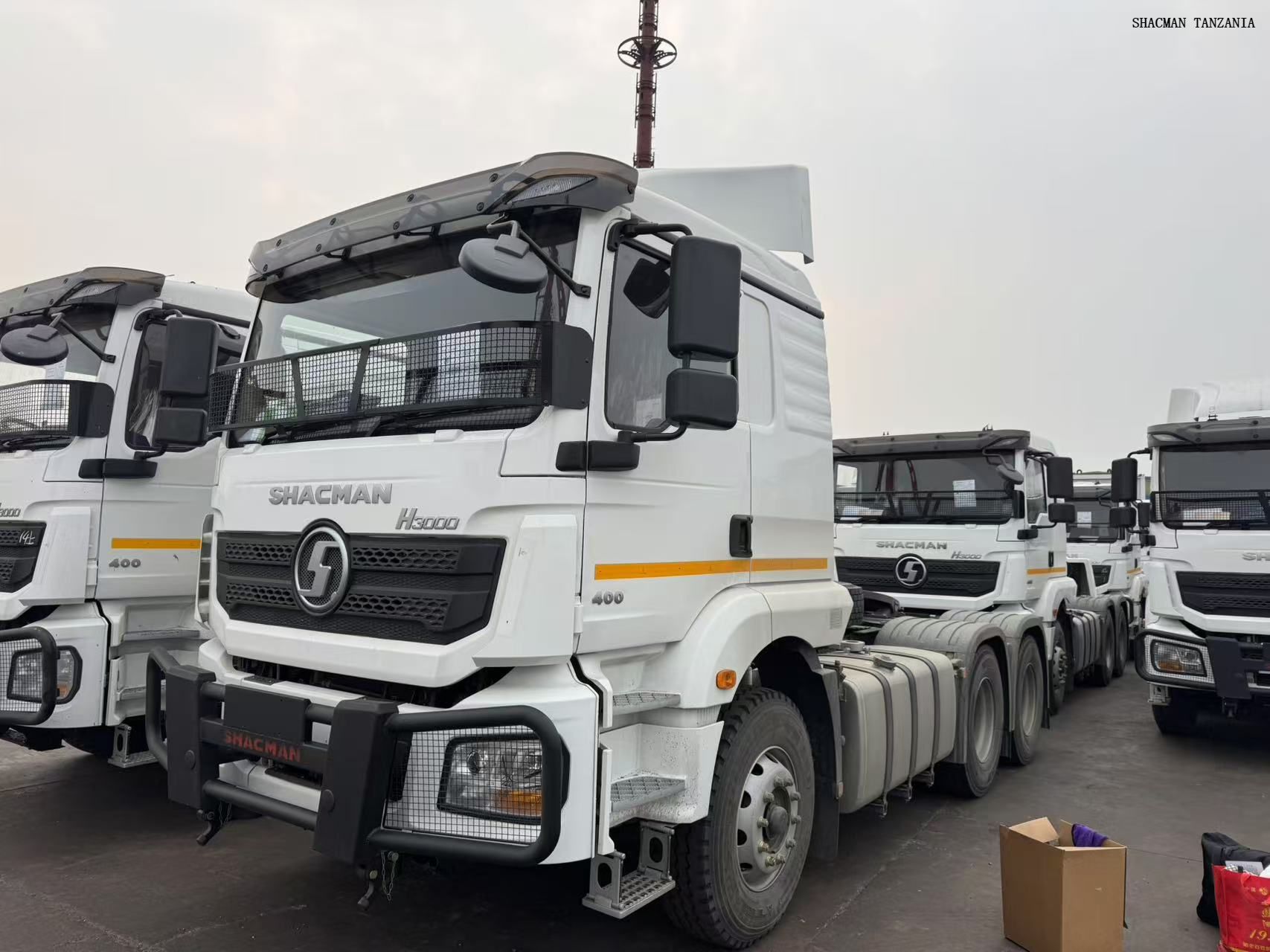 hot sale SHACMAN H3000 horse for Tanzania for sale 6*4 tractor truck