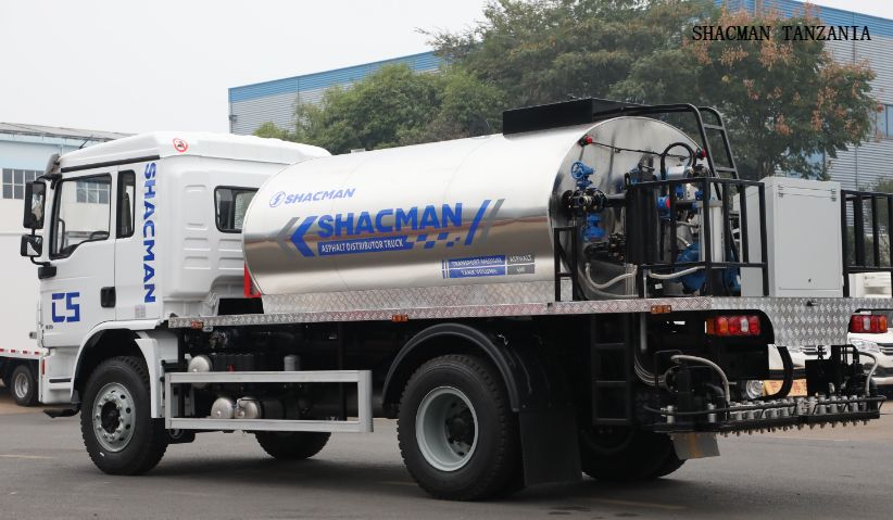 6cbm SHACMAN L3000 asphalt distributor truck