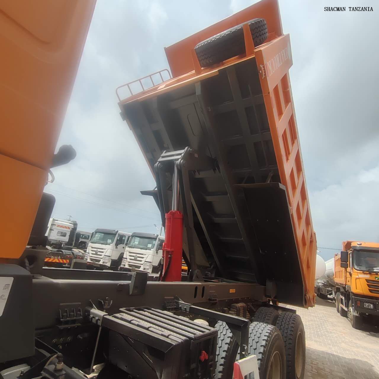 6*4 15cbm SHACMAN F3000 Tipper, for Mining Area use, stock in Dar es Salaam